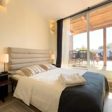 Oasis & Old Town Center Apartament *