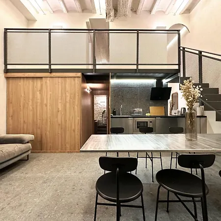 Apartment Oasis & Old Town Center