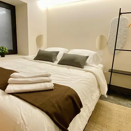 Apartment Oasis & Old Town Center